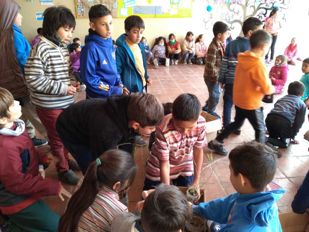 escuela falda del carmen charla ambiental - Diario Resumen de la región