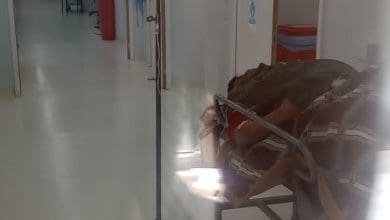hombre en pasillo santa rosa 2 - Diario Resumen de la región