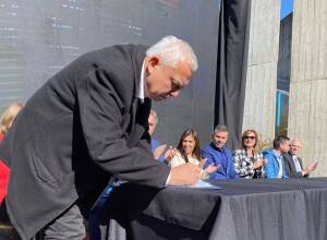 ciarez firma ente metropolitano 2 - Diario Resumen de la región