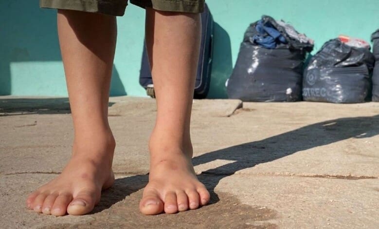 nino descalzo - Diario Resumen de la región