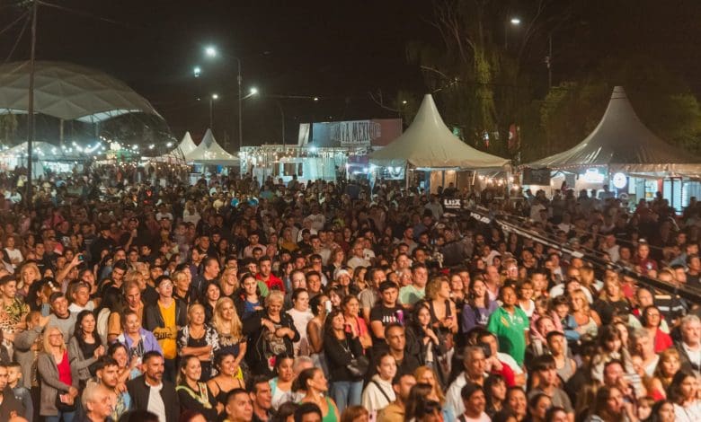 ultima noche colectividades - Diario Resumen de la región