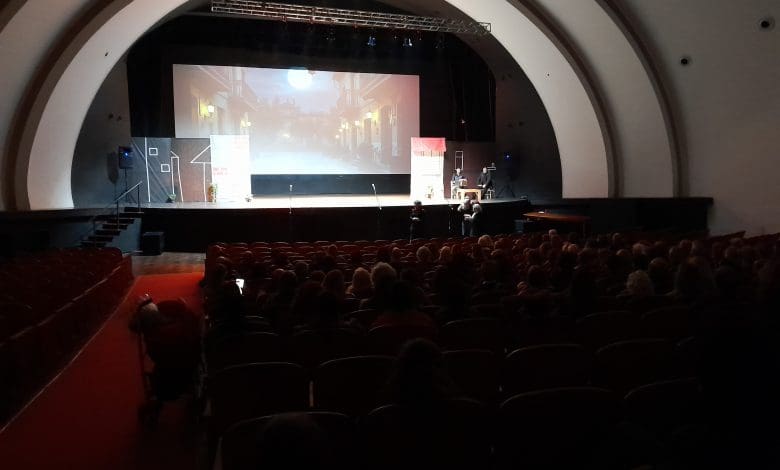 cine monumental - Diario Resumen de la región