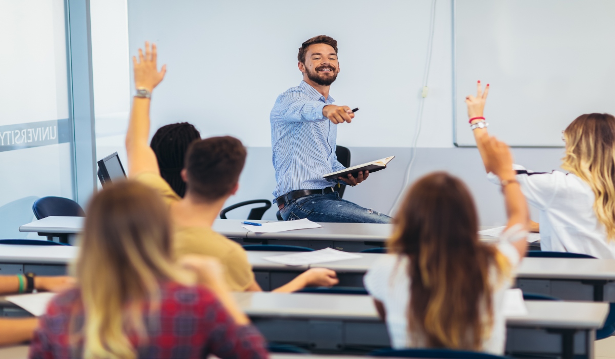 clases universidad - Diario Resumen de la región