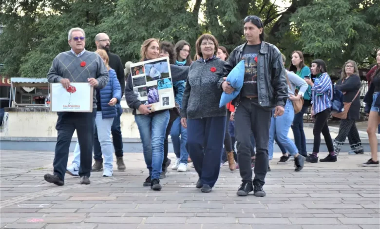 multimedia.normal.a78141a0352f6043.526f6e6461206465206c61204d656d6f7269612028436f6c65637469766f20505f6e6f726d616c2e77656270 - Diario Resumen de la región