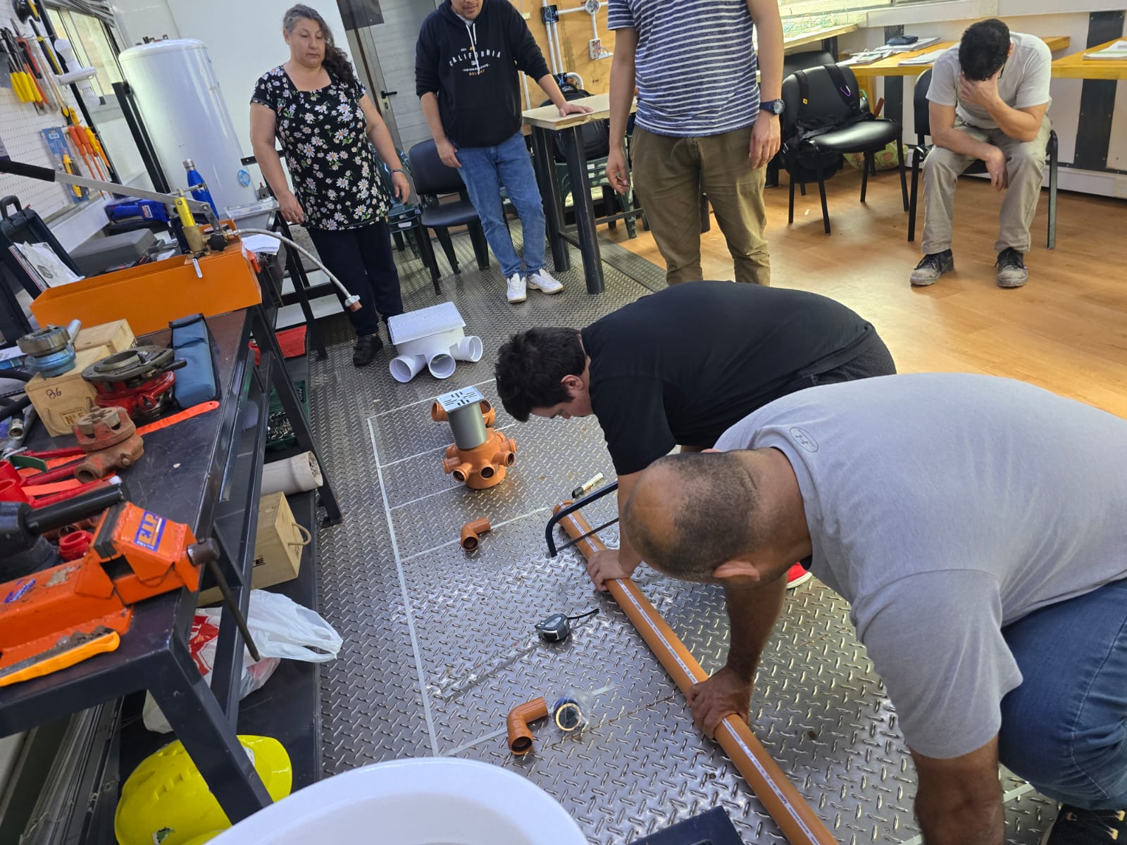 Auxiliar en Instalaciones Sanitarias y de Gas 1 - Diario Resumen de la región