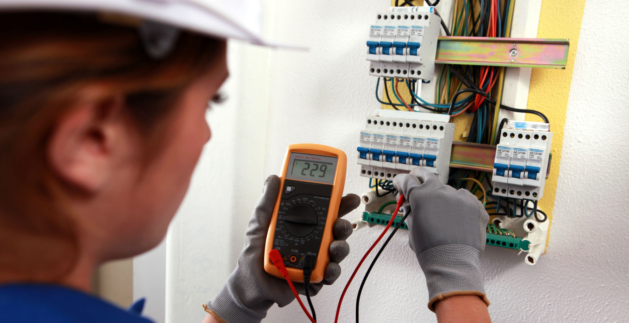 curso de electricidad e1776868186903 - Diario Resumen de la región